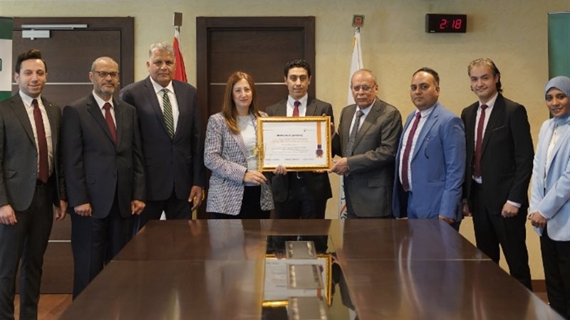 البنك الأهلي وشهادة التوافق مع فيزا وماستركارد