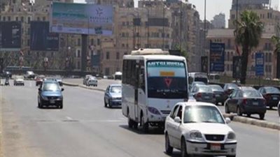 الحالة المرورية، سيولة في أغلب الطرق مع استمرار غلق محور العبور