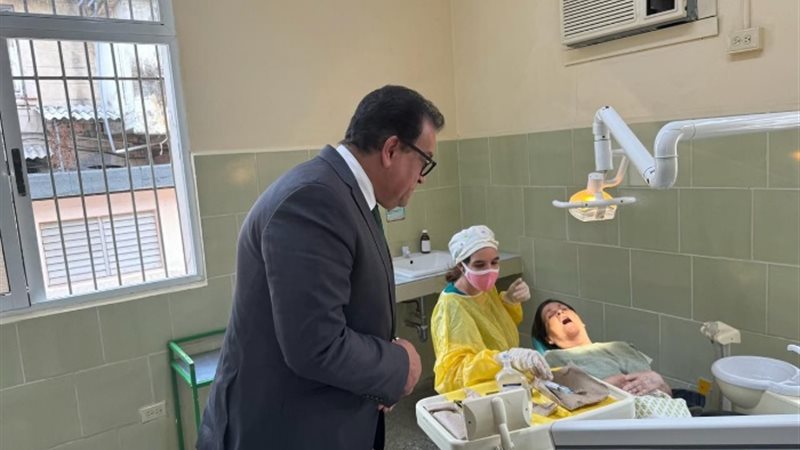 الدكنور خالد عبدالغفار