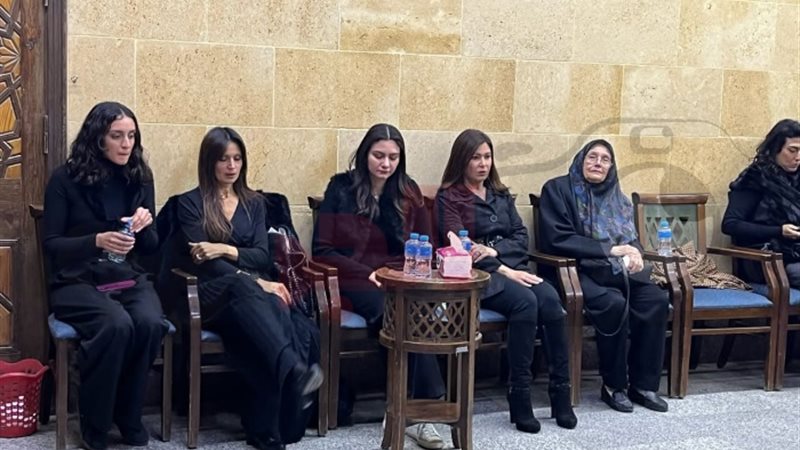 عزاء والدة الإعلامية دينا رامز