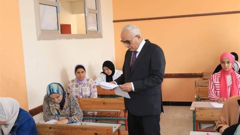 طلاب الثانوية العامة