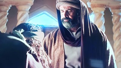 الحلقة الأولى من «الحشاشين»، أحمد عيد يرفع السكين على كريم عبد العزيز