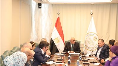 وزير التعليم يستقبل وفد الوكالة الأمريكية للتنمية ويبحث التوسع بمدارس المتفوقين