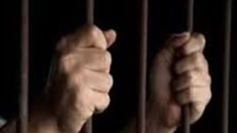 حبس متهم بإدارة مصنع كوكايين