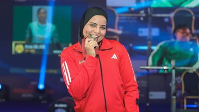 أميمة عمر تُحرز فضية كأس العالم لرفع الأثقال البارالمبي