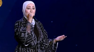 نداء شرارة تحيي احتفالية يوم المرأة المصرية بحضور الرئيس السيسي
