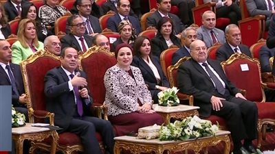 الرئيس يوجه بتخصيص 10 مليارات جنيه لصندوقي تنمية الأسرة وكبار السن