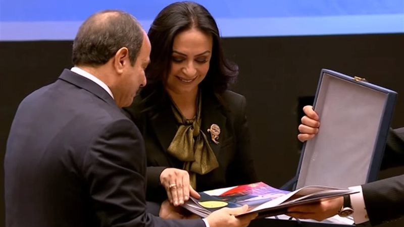 الرئيس السيسي والدكتورة مايا مرسي