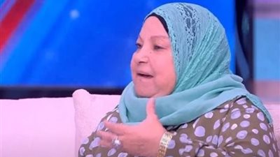 سعاد صالح: لا يجوز سفر الرجل قبل الحصول على موافقة زوجته