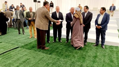 «النقل» تسلم 109 شقق لتعويض المتضررين من مسار قطار الكهرباء السريع