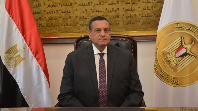 وزير التنمية المحلية