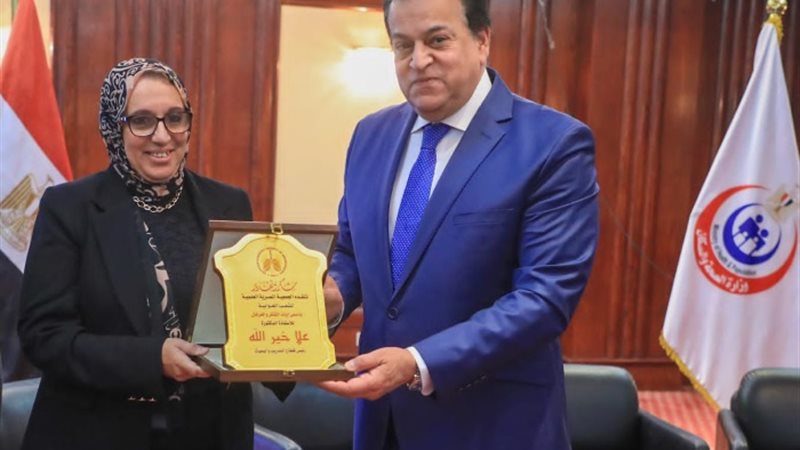 الدكتور خالد عبد الغفار