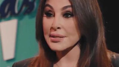 إليسا تكشف تفاصيل خسارة أموالها، وتوجه رسائل لـ شيرين وأصالة