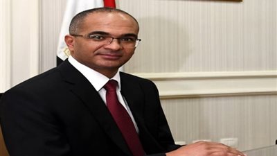 نائب وزير الإسكان يتابع مع البنك الأوروبي مشروعات 