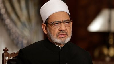 شيخ الأزهر يقرر صرف 500 جنيه لمستحقي الدعم من بيت الزكاة
