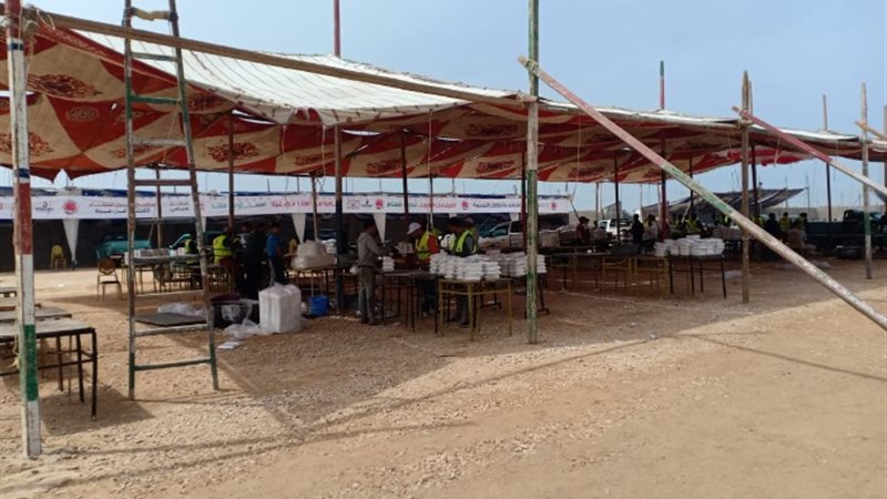 تجهيز وجبات الإفطار المتجه إلى غزة