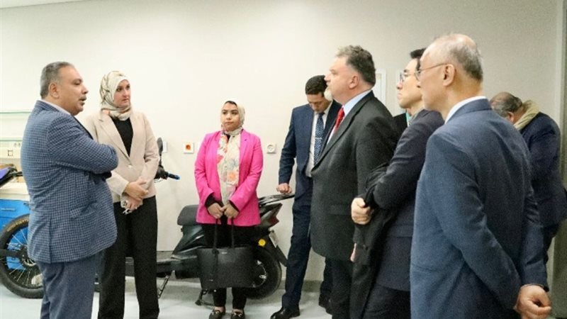 جانب من الزيارة