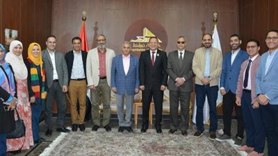 جامعة دمياط تبحث مع أكاديمية البحث العلمي والتكنولوجيا سبل التطوير