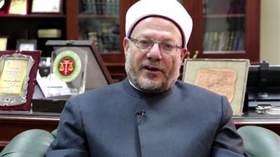 حفل تنصيب الرئيس السيسي، المفتي يهنِّئ الرئيس لأدائه اليمين الدستورية