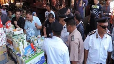 تحرير 1405 محاضر بأسواق دمياط لعدم الالتزام بالمواصفات المطلوبة