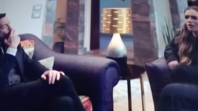 مسلسل محارب الحلقة 23، ملك زاهر تطلب 120 ألف دولار مقابل تسليم الهواتف