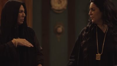 مسلسل «حق عرب» الحلقة 26، خادمة وفاء عامر تبتزها وتطلب منها مبلغا كبيرا