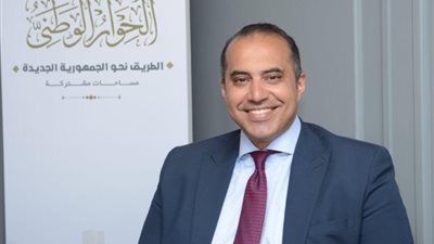 المستشار محمود فوزي: الرئيس السيسي يشير لأهمية الحوار الوطني فى كل مناسبة