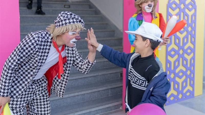 خلال احتفاله عيد اليتيم