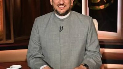 رمضان عبدالمعز يحذر: “نعمتان قد ترفعانك أو تهويان بك”