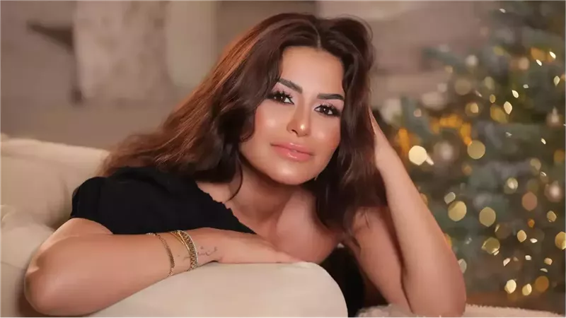 منة فضالي