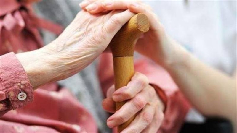 مبادرة رعاية كبار السن