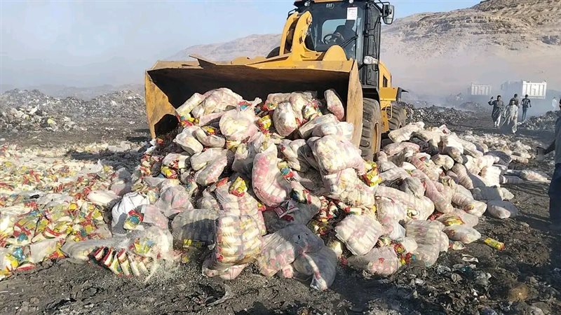 تموين سوهاج يُعدم 39 طن أرز وسكر فاسد بالجبل الغربي