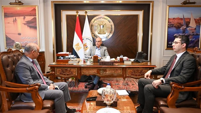 اللقاء