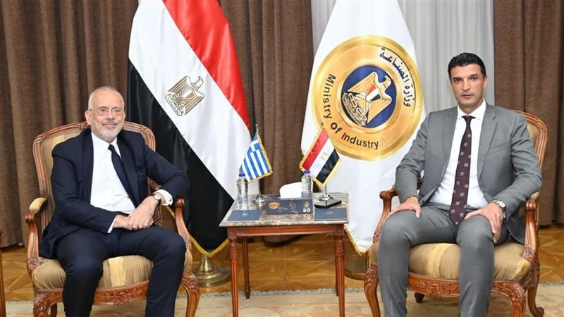 وزير الصناعة