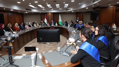 محافظ الجيزة يؤكد دور الشباب خلال لقاء وفد برلمان الشيوخ والطلائع
