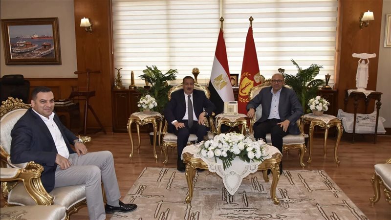 محافظ بورسعيد يستقبل رئيس الغرفة التجارية 