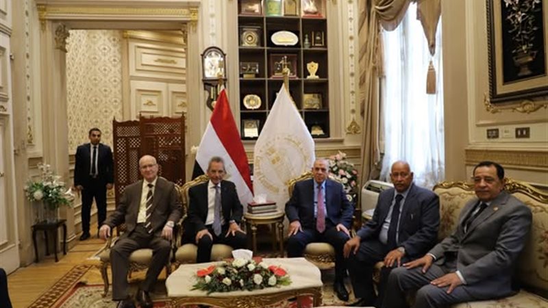 زيارة وزير شئون المجالس النيابية لرئيس محكمة النقض 