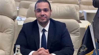 عضو بالشيوخ: دعم صناعة العسل بالغربية يعزز التنمية الاقتصادية ويفتح أسواقًا جديدة 