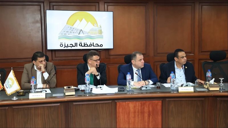 محمد جمال البديوي يتابع مع محافظ الجيزة تنفيذ مشروعات خدمية