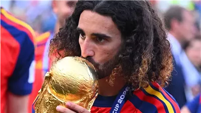 كأس العالم في كيس زبالة.. شوف كوكوريا عمل ايه بعد فوز إسبانيا