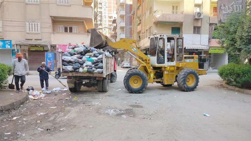 صورة أثناء حملات النظافة