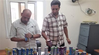 ضبط 131 عبوة مشروبات غازية منتهية الصلاحية خلال حملة بكفر الشيخ..وهذه عقوبة الجريمة