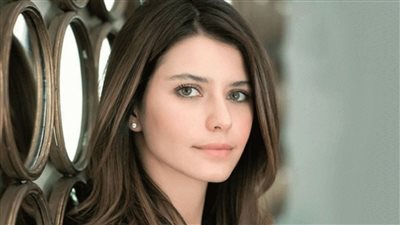  نيكولا جبران يوقع إطلالة بيرين سات الغنائية الأولى| فيديو