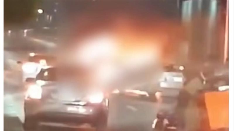 لحظة اشتعال النيران 