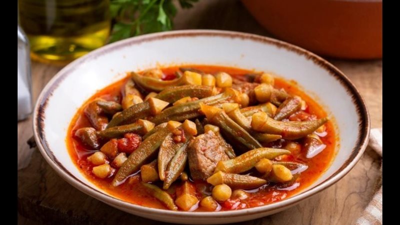 البامية بالصلصة
