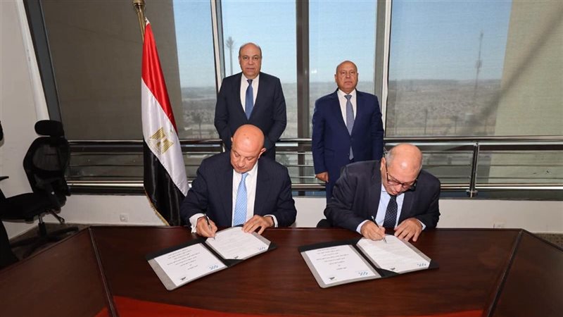 وزيرا النقل والطيران المدني 