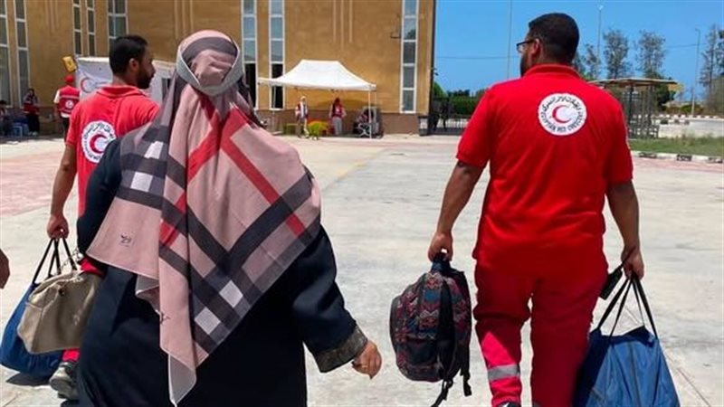 الهلال الأحمر المصري يواصل دعمه الإنساني للجرحى والمرضى
