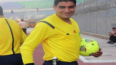 إبراهيم نور الدين يقترب من تولي قمة الجولة الـ10 بين الأهلي والزمالك