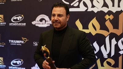 عاصى الحلانى يعود من جديد بأغنية 