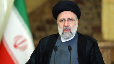 الرئيس الإيراني يحذر من «المغامرة» ويؤكد: قواتنا لقنت إسرائيل درسا قويا